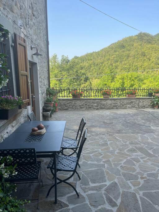 Al Buffardel Apartment Bagnone Bagian luar foto