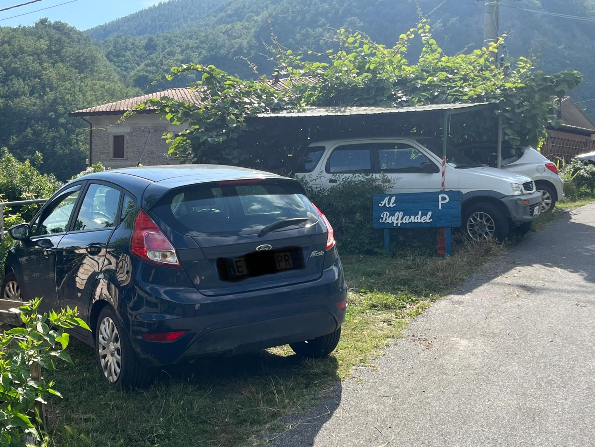 Al Buffardel Apartment Bagnone Bagian luar foto
